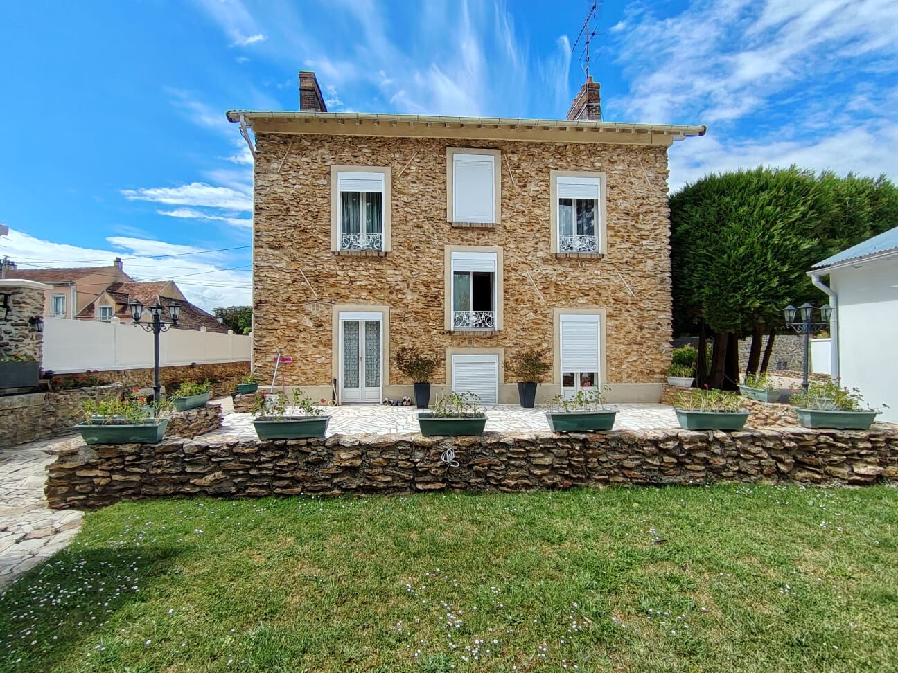 Maison OZOUER LE VOULGIS (77390) 7 pi&egrave;ces 172.00 m&sup2;