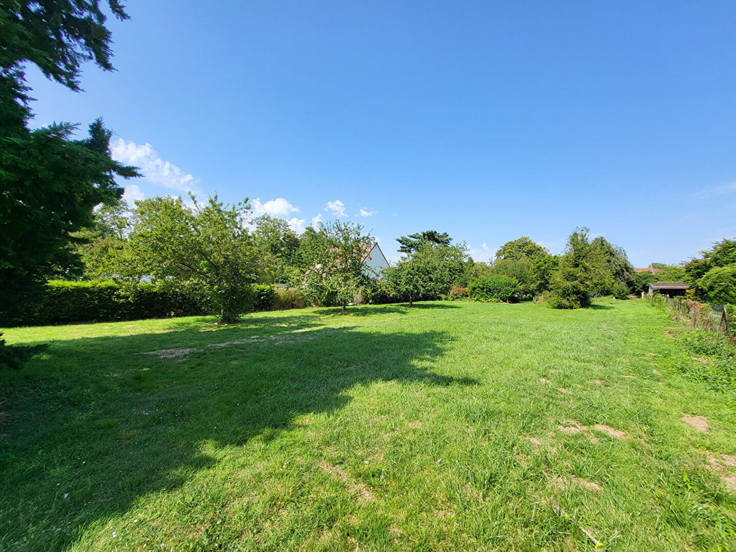 Terrain GUIGNES (77390) 748.00 m²