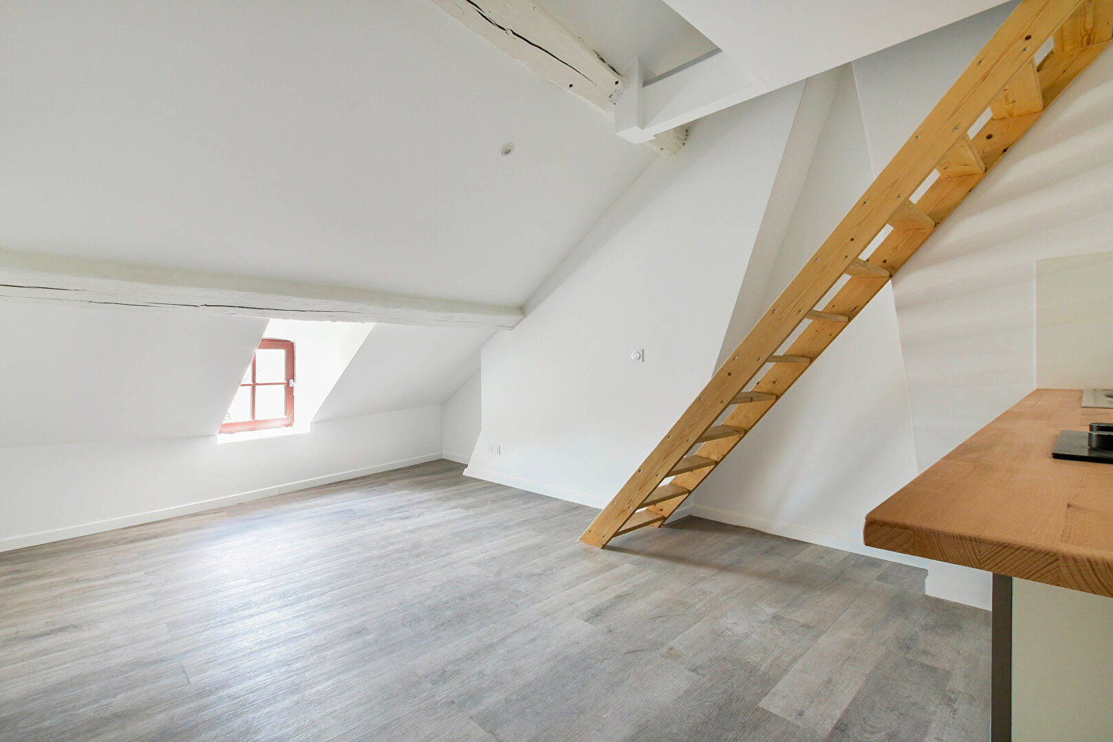 Appartement MELUN (77000) 1 pièce 14.39 m²