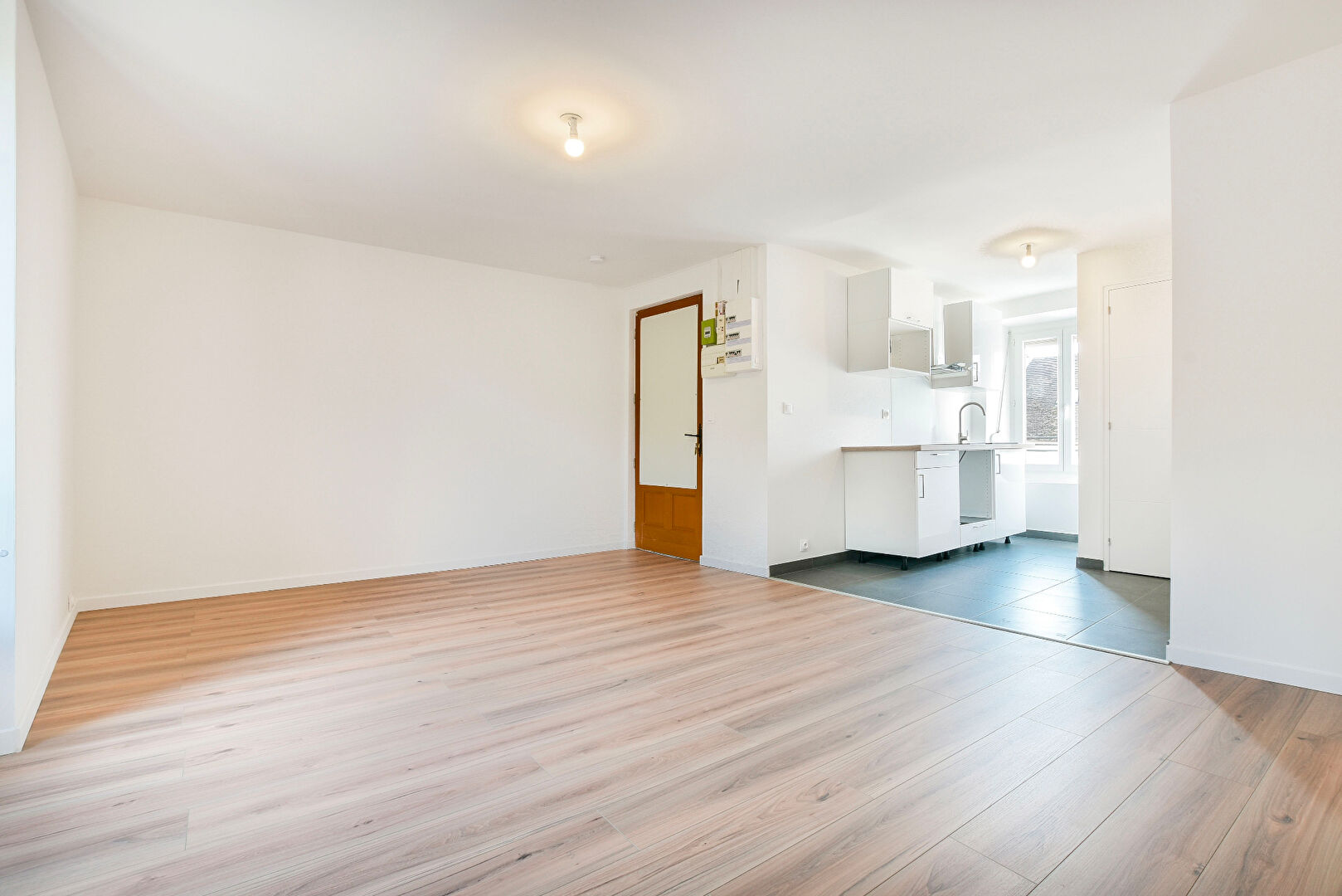 à 37 km de Provins 567 € / mois cc Appartement 1 pièce 25.84 m² Voir le bien
