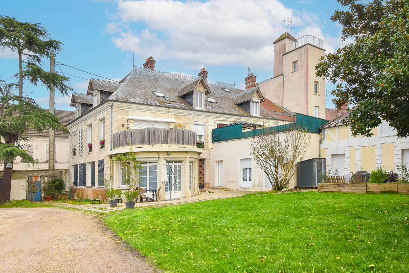 Appartement VERNEUIL L ETANG (77390) 3 pièces 65.00 m²
