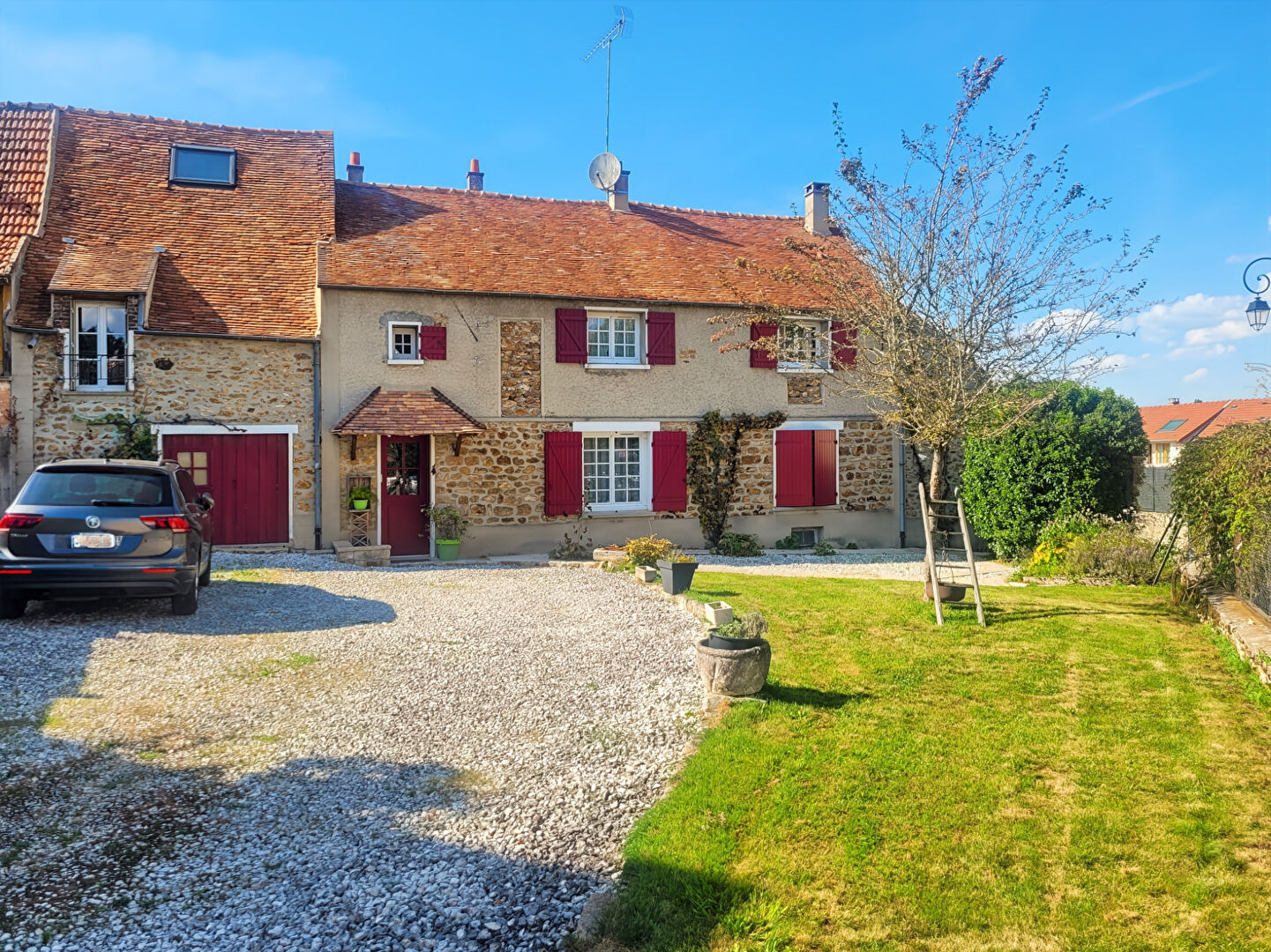 Maison CHAUMES EN BRIE (77390) 7 pièces 190.00 m²