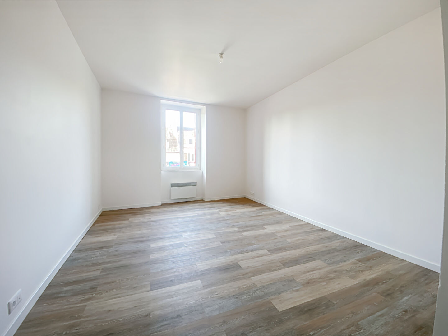 Appartement GUIGNES (77390) 1 pièce 23.29 m²