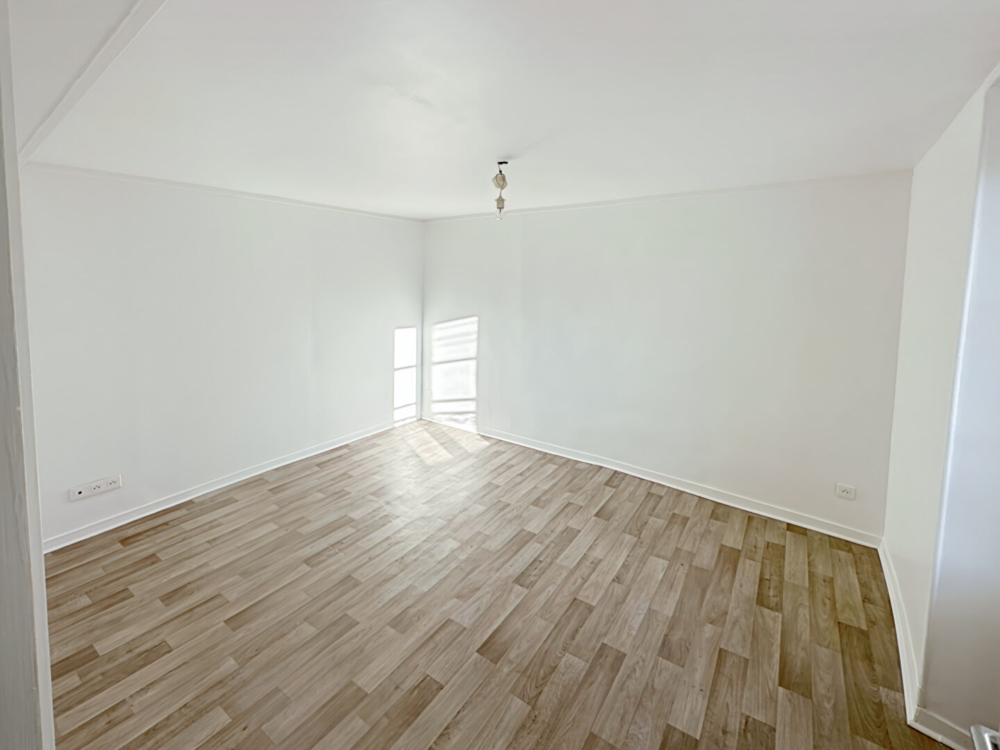 Appartement OZOUER LE VOULGIS (77390) 2 pi&egrave;ces 31.28 m&sup2;