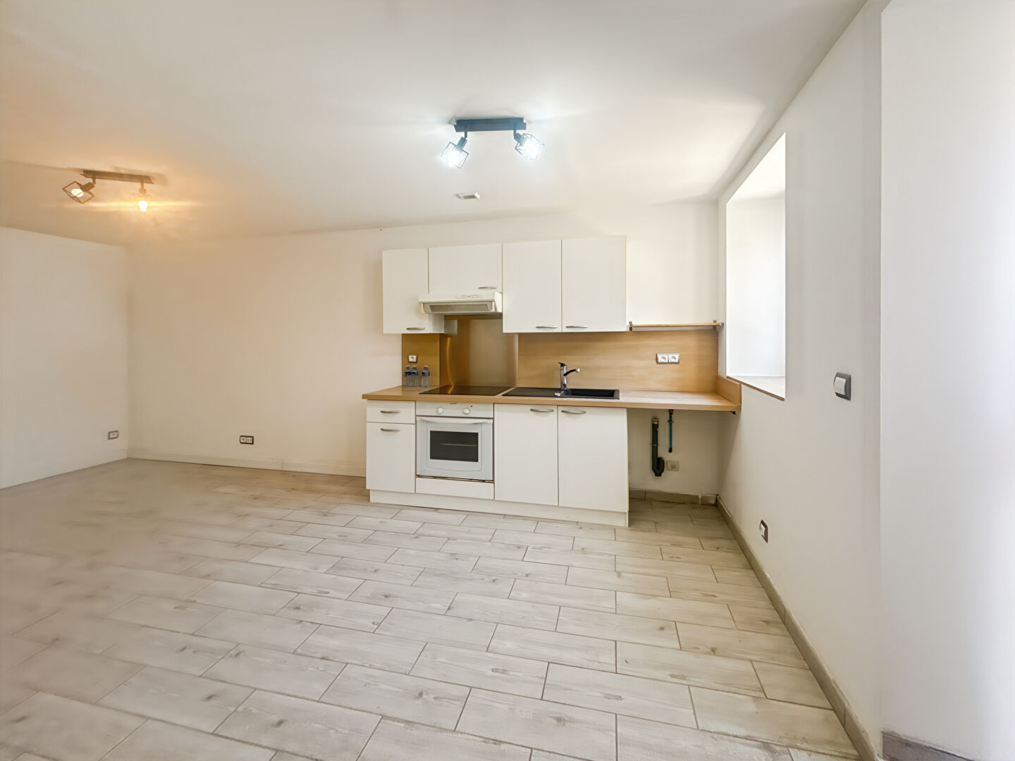 Appartement CHAMPEAUX (77720) 1 pièce 34.77 m²