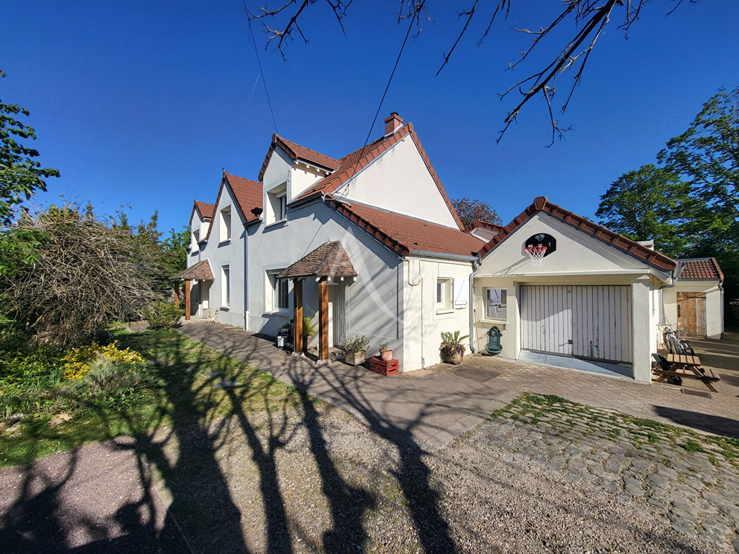 Maison BRIE COMTE ROBERT (77170) 8 pi&egrave;ces 245.00 m&sup2;