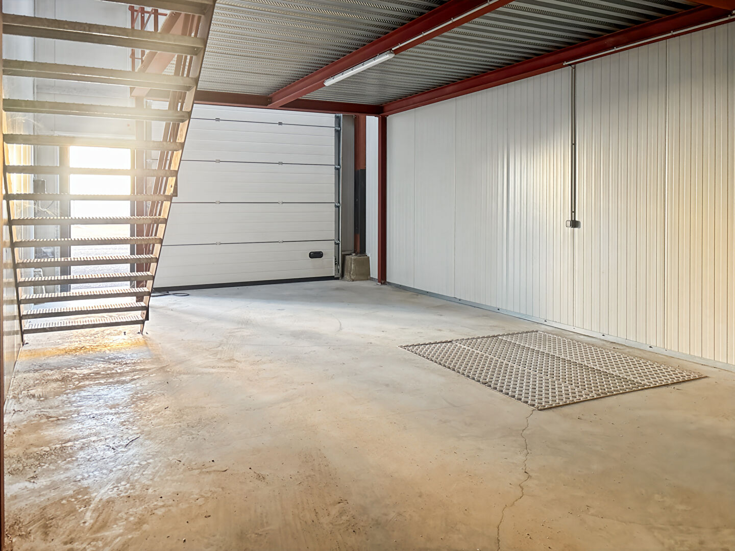 Entrep&ocirc;t / Local industriel PERIGNY SUR YERRES (94520) 85.08 m&sup2;