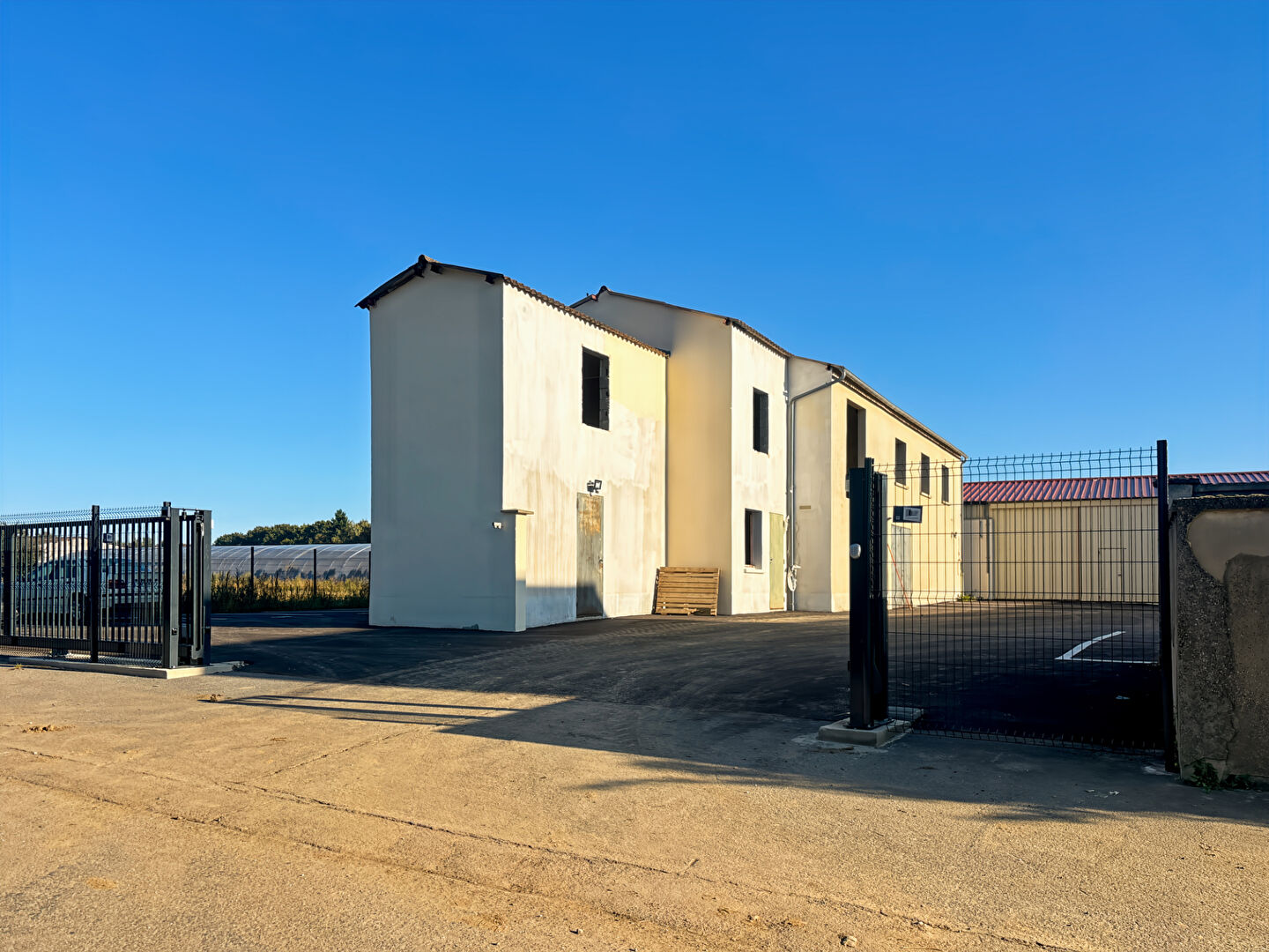 Entrepôt / Local industriel BRIE COMTE ROBERT (77170) 135.81 m²