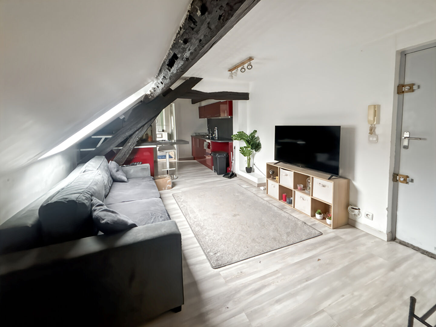 Appartement GUIGNES (77390) 2 pièces 23.57 m²