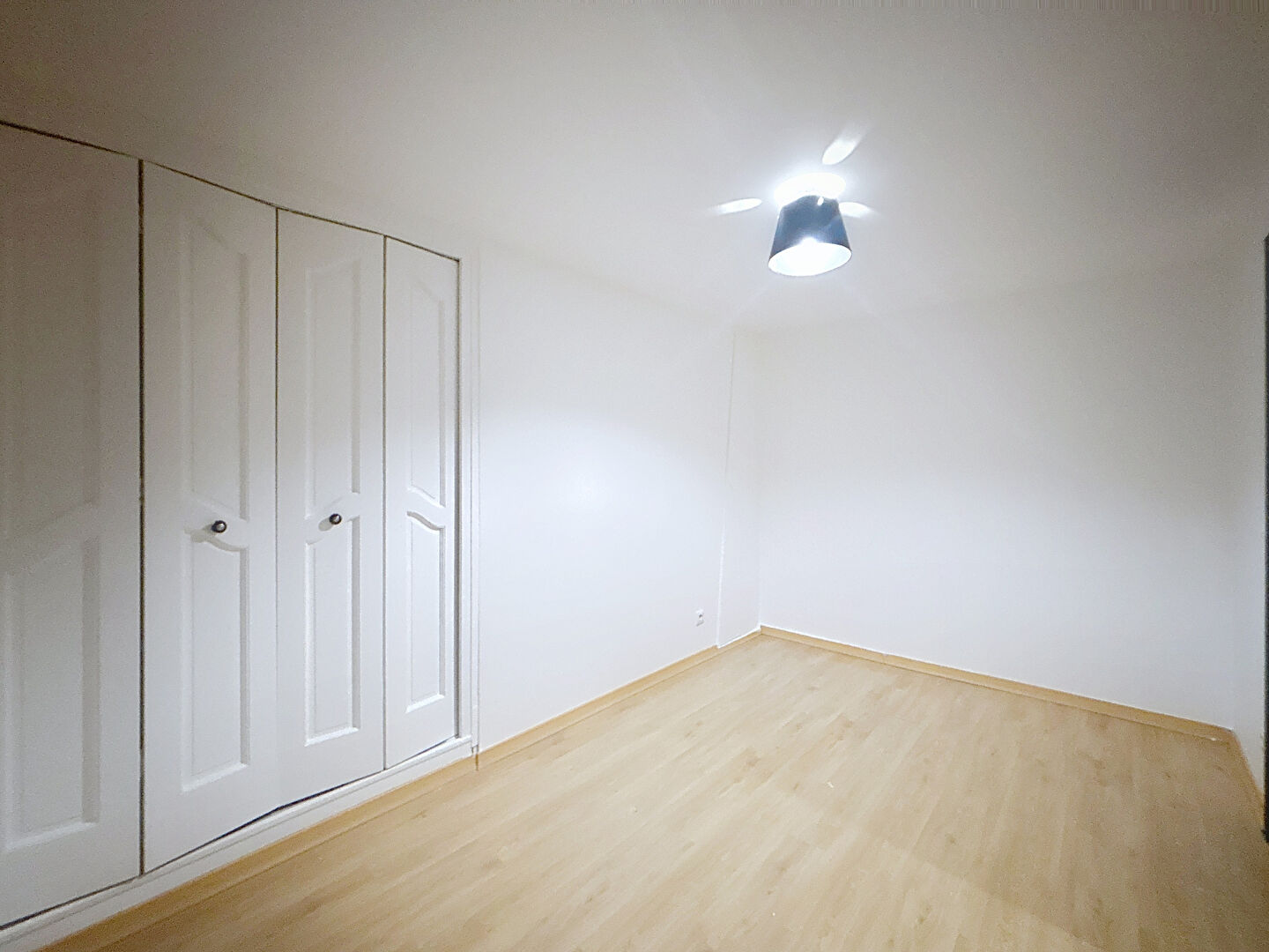 Appartement BRIE COMTE ROBERT (77170) 3 pi&egrave;ces 38.04 m&sup2;