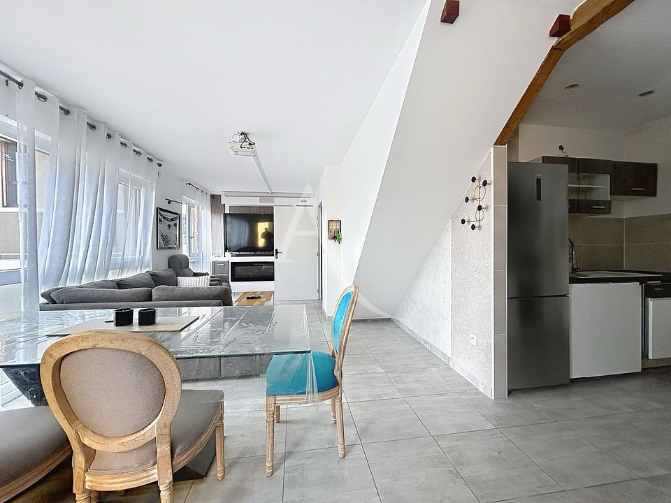 à 14 km de Fontainebleau Exclusif 170 000 € Appartement 6 pièces , 4 chambres 97.97 m² Voir le bien