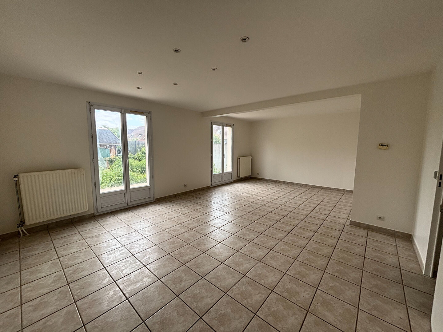 à 38 km de Deuil-la-Barre 1 600 € / mois cc Maison 4 pièces , 3 chambres 91.54 m² Avec jardin Voir le bien