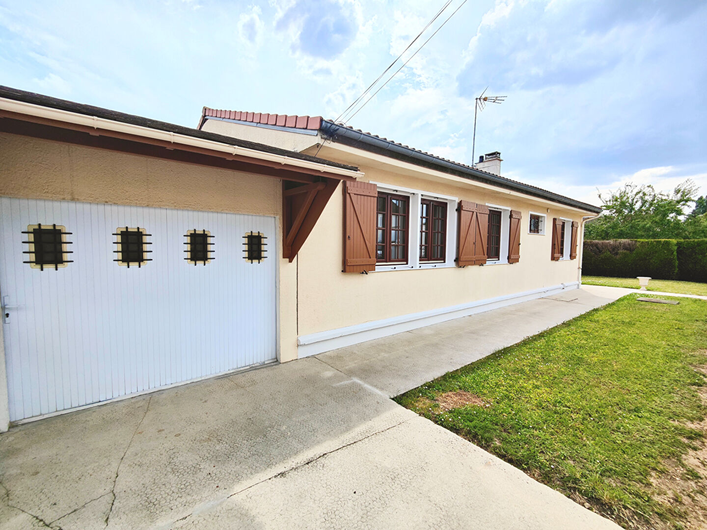 à 45 km de Sevran 1 450 € / mois cc Maison 5 pièces , 4 chambres 93.79 m² Avec jardin Voir le bien