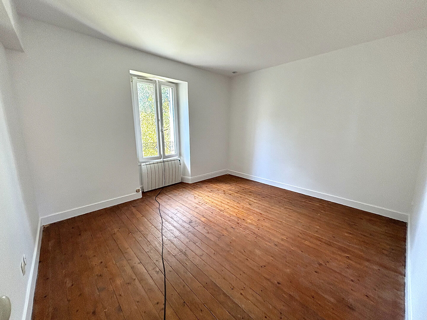 à 8 km de Vert-Saint-Denis 730 € / mois cc Appartement 2 pièces , 1 chambre 56.54 m² Voir le bien