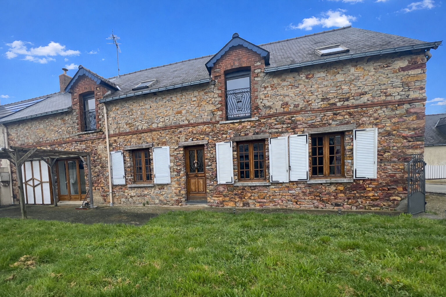 Maison SAINT AUBIN DES CHATEAUX (44110) 6 pi&egrave;ces 168.00 m&sup2;