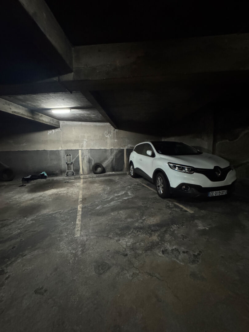 Parking / box PARIS (75016) 6.64 m&sup2;