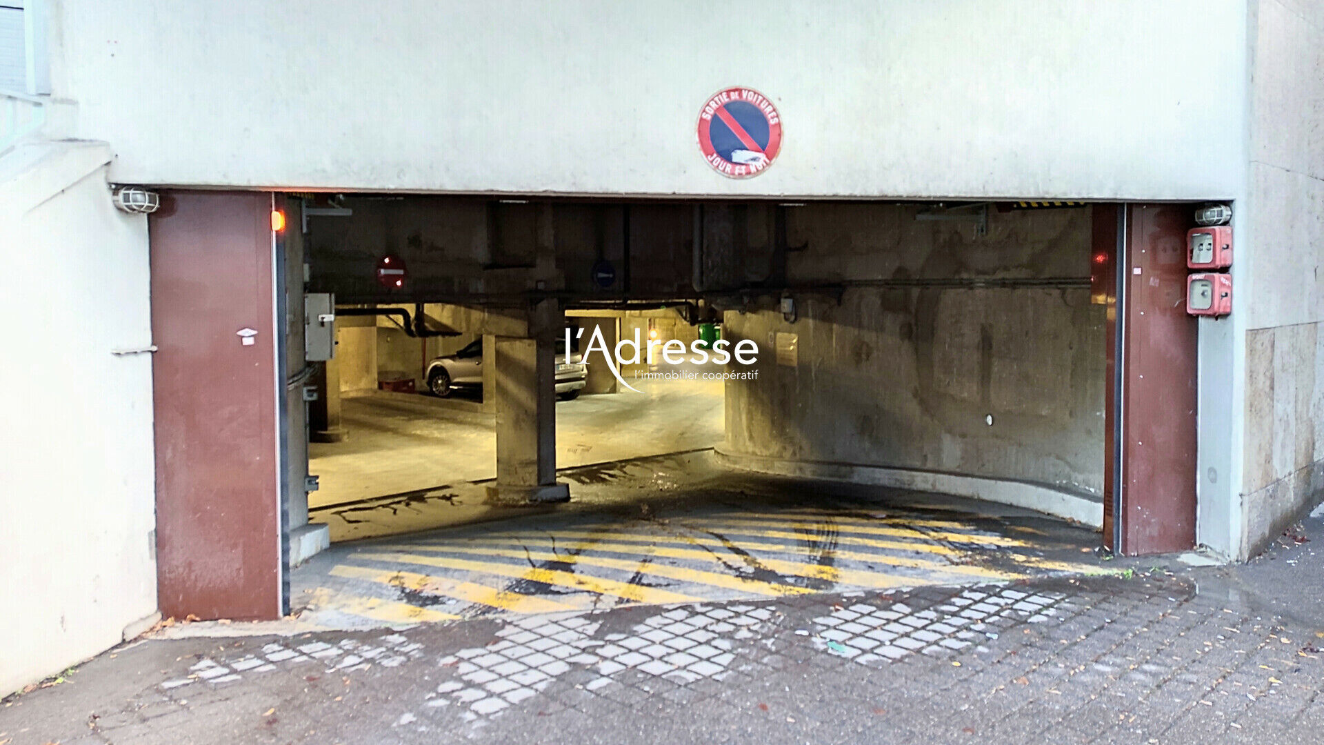 Parking / box PARIS (75015)