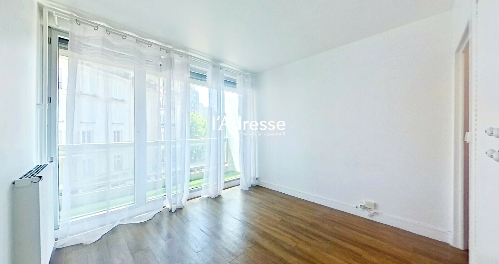 Appartement PARIS (75015) 1 pièce 16.60 m²