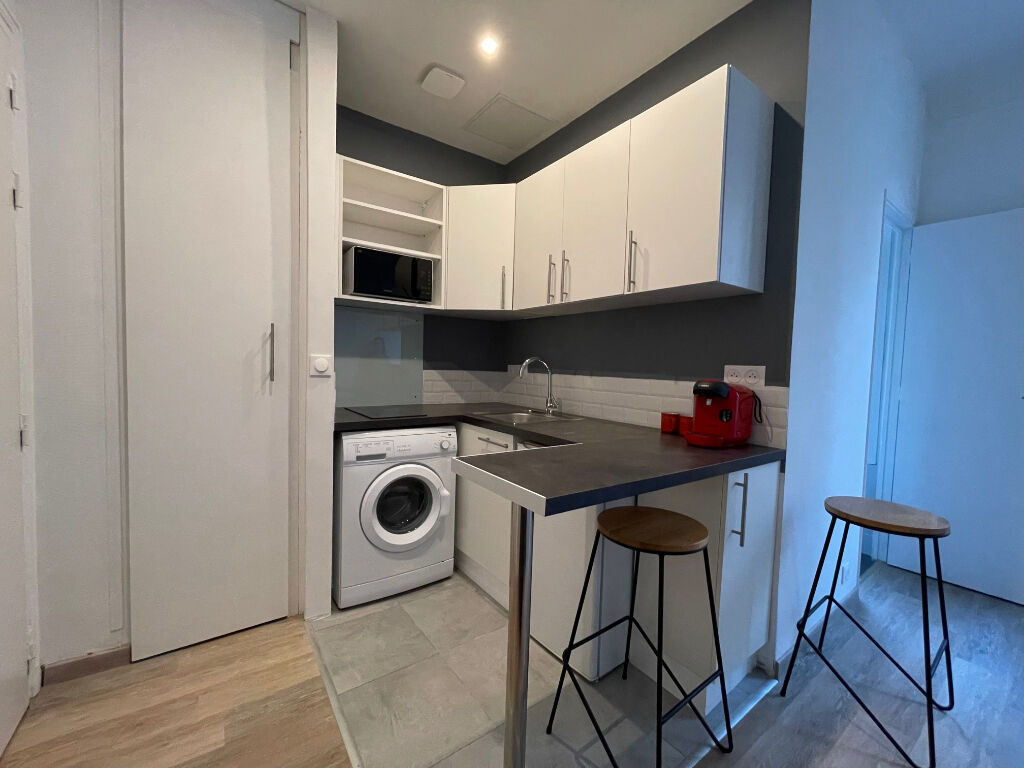 Appartement ISSY LES MOULINEAUX (92130) 1 pi&egrave;ce 17.00 m&sup2;