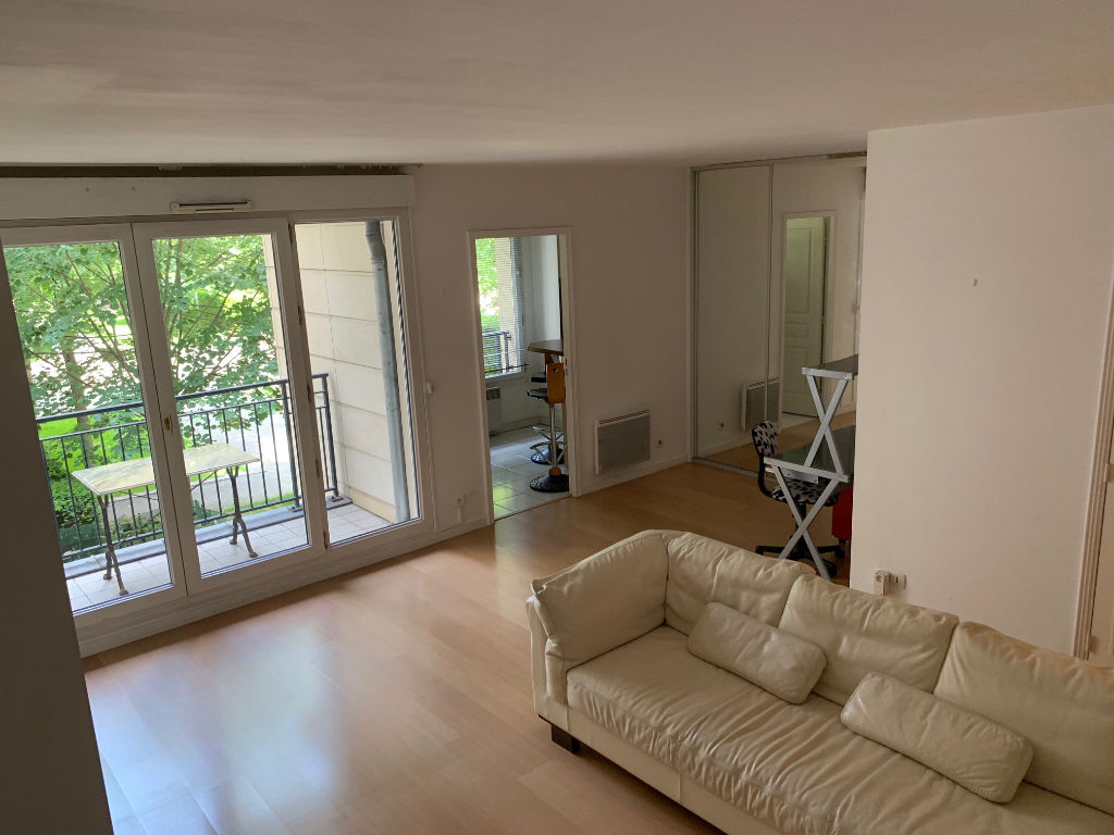 Appartement ISSY LES MOULINEAUX (92130) 2 pi&egrave;ces 53.00 m&sup2;