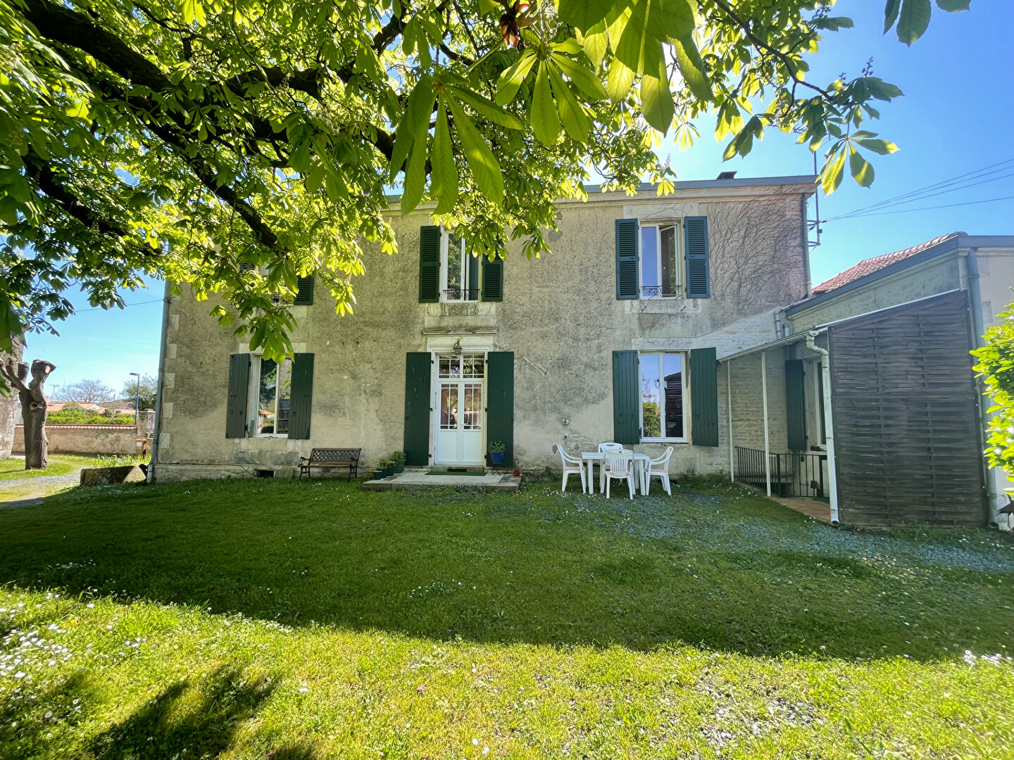 Maison CHAMPAGNE LES MARAIS (85450) 11 pièces 273.00 m²