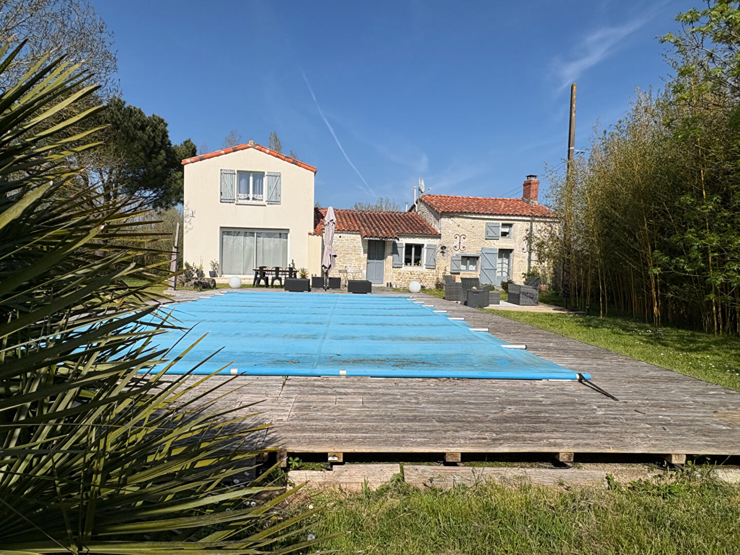 Maison NALLIERS (85370) 5 pi&egrave;ces 165.00 m&sup2;