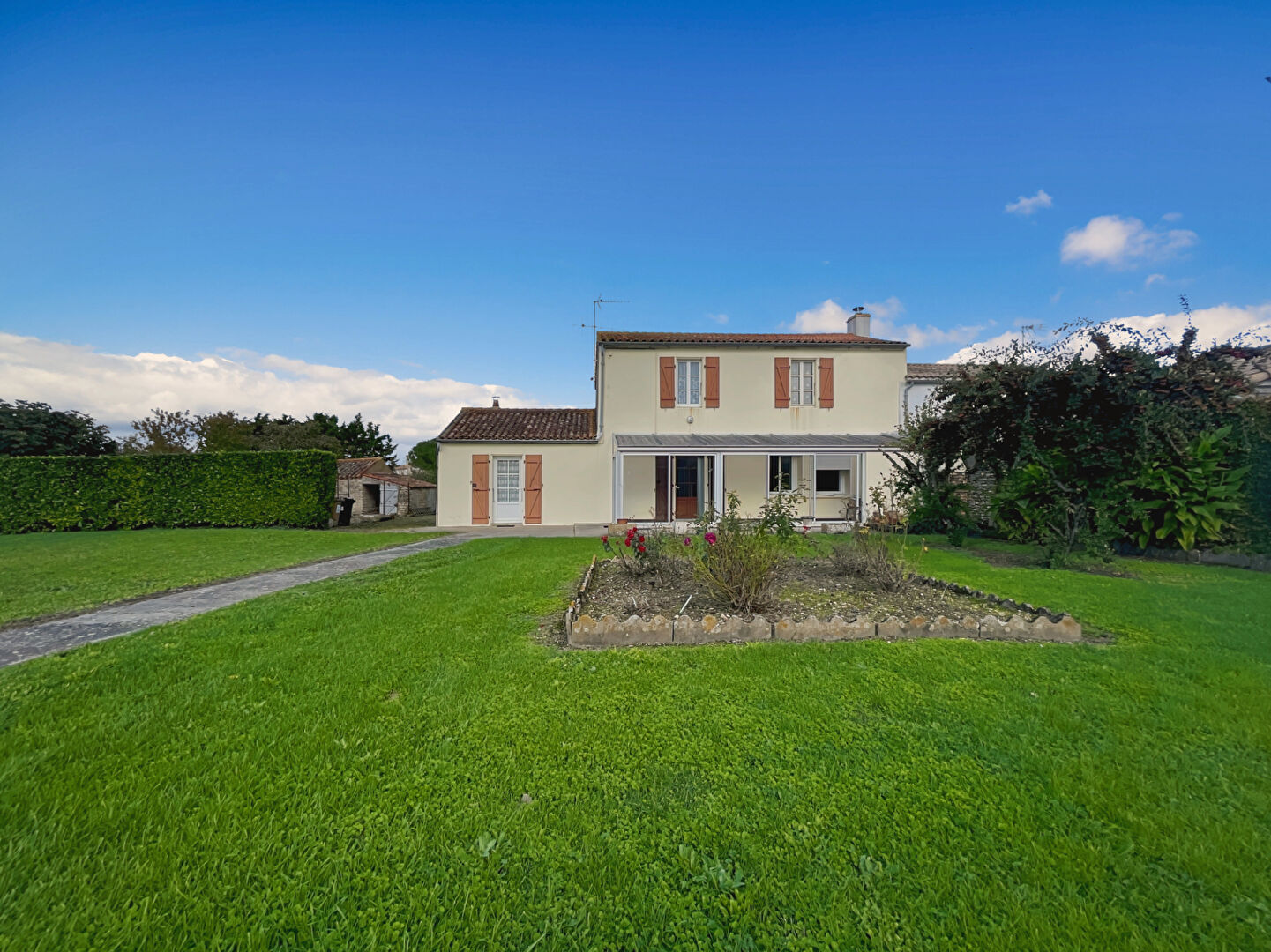 Maison SAINTE RADEGONDE DES NOYERS (85450) 5 pi&egrave;ces 95.00 m&sup2;
