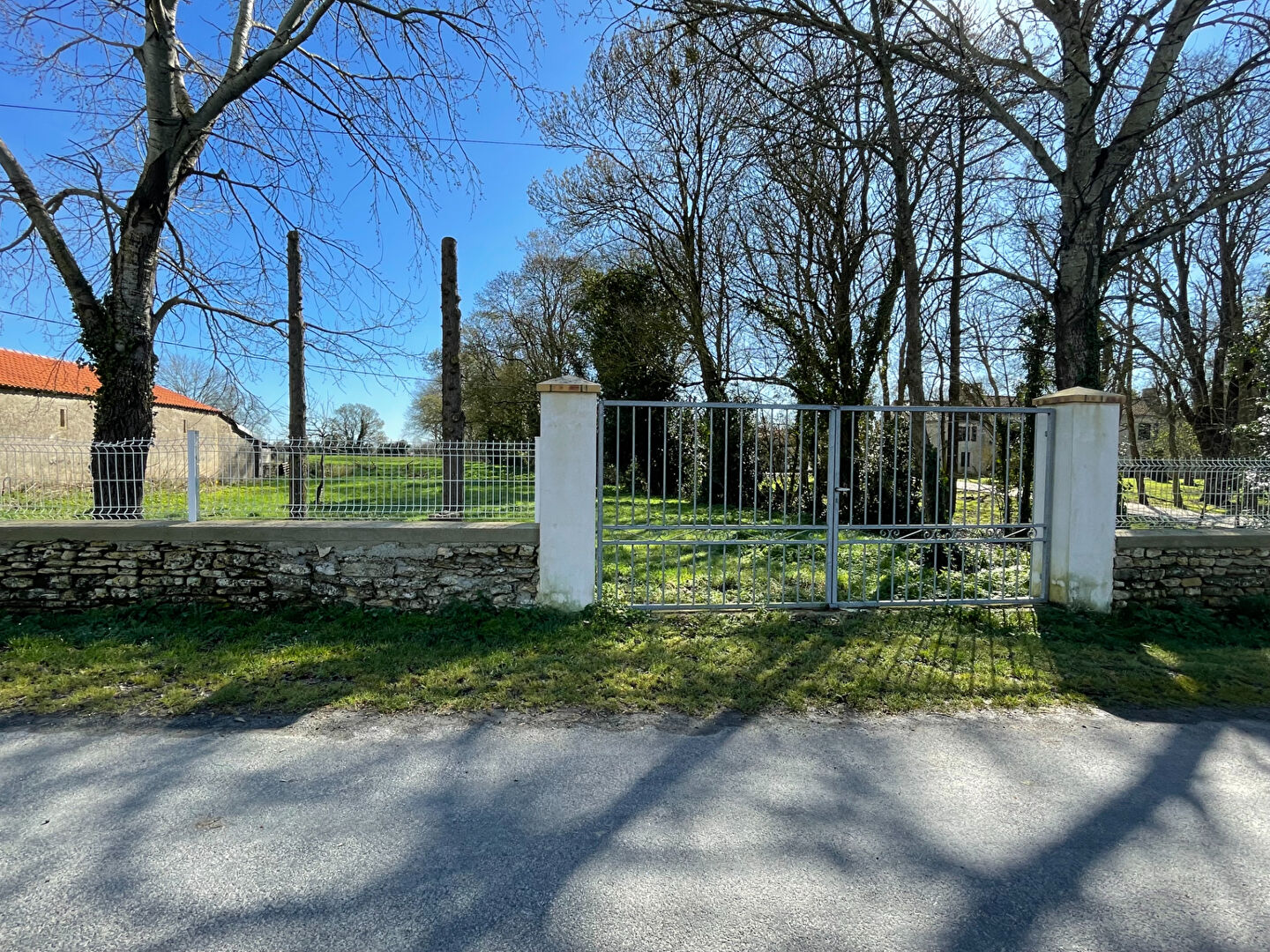 Terrain SAINTE RADEGONDE DES NOYERS (85450) 740.00 m²