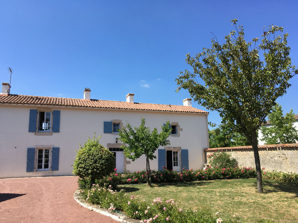 Maison CHAILLE LES MARAIS (85450) 6 pièces 179.00 m²