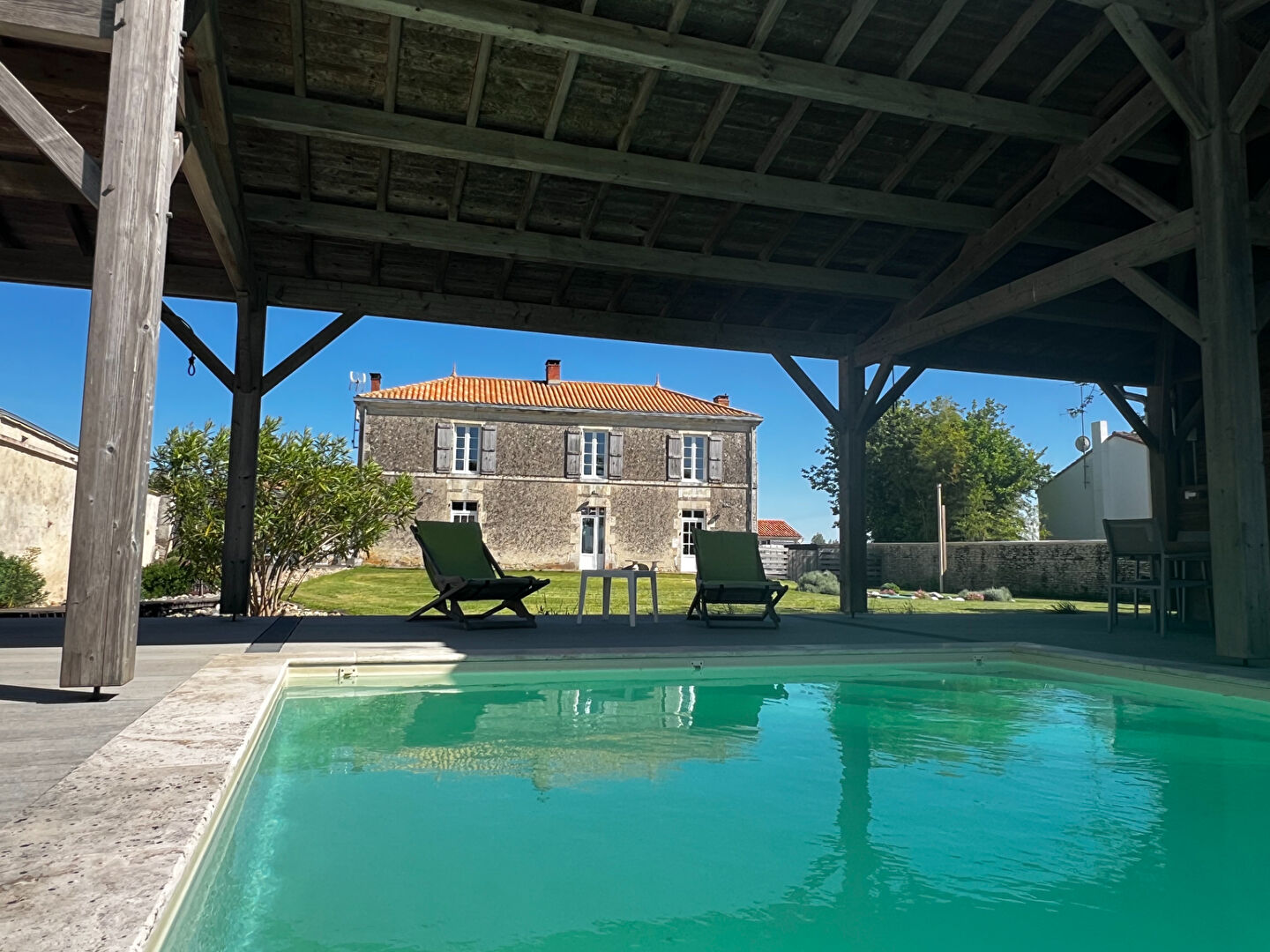 Maison VOUILLE LES MARAIS (85450) 8 pièces 330.00 m²