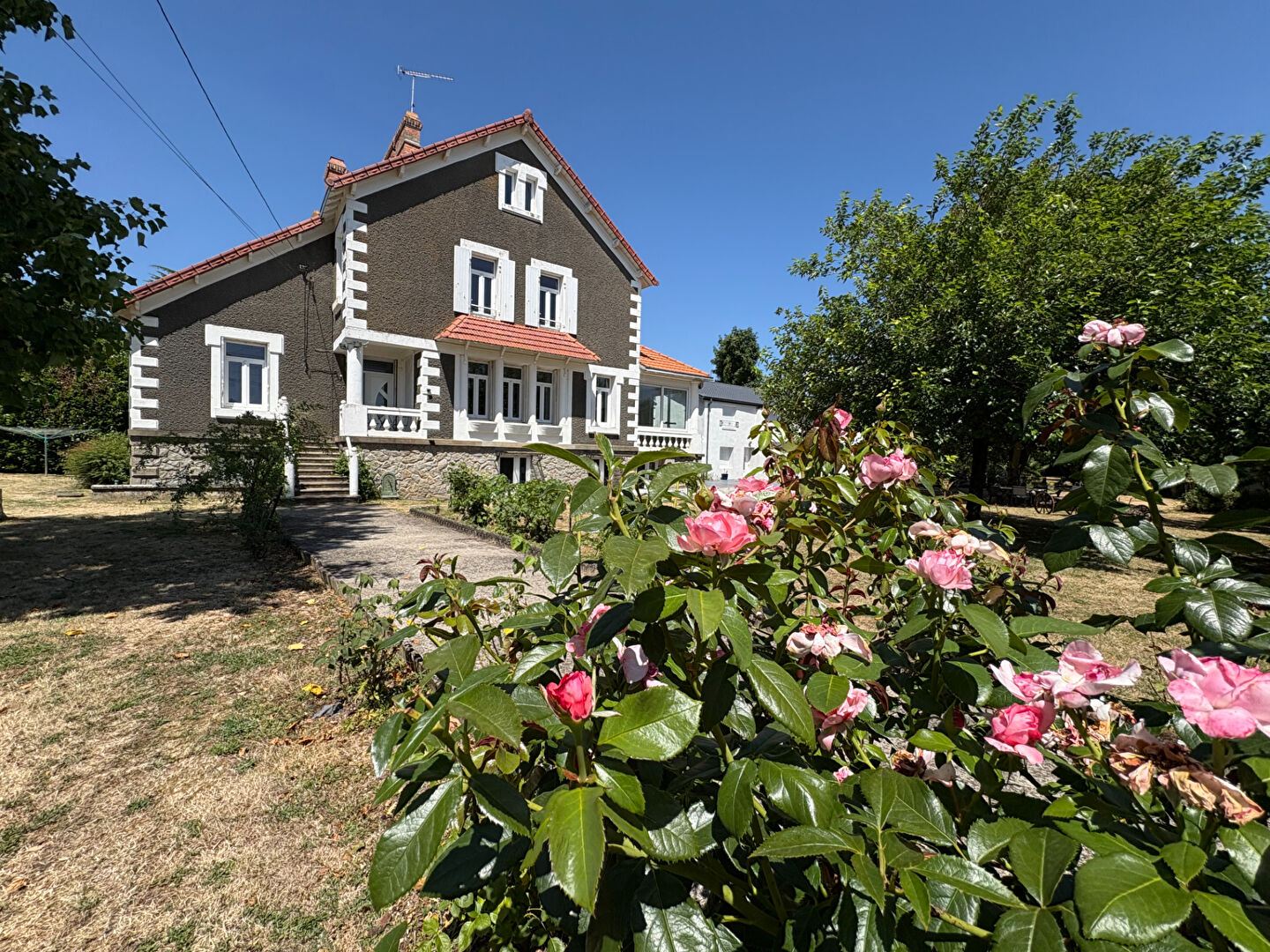 Maison NALLIERS (85370) 11 pièces 265.00 m²