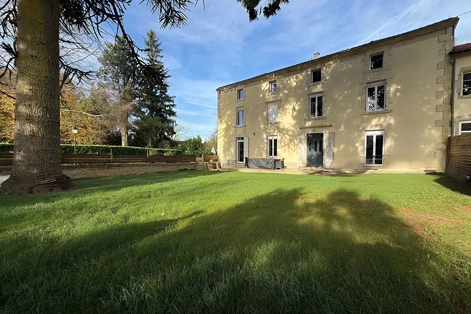 Maison LA CAILLERE SAINT HILAIRE (85410) 6 pièces 268.00 m²