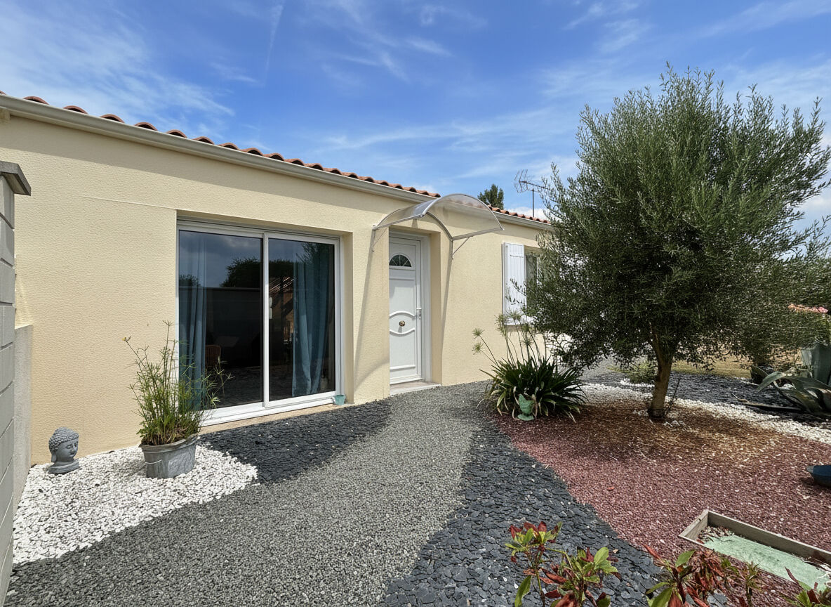 Maison SAINT ETIENNE DE BRILLOUET (85210) 3 pi&egrave;ces 83.00 m&sup2;