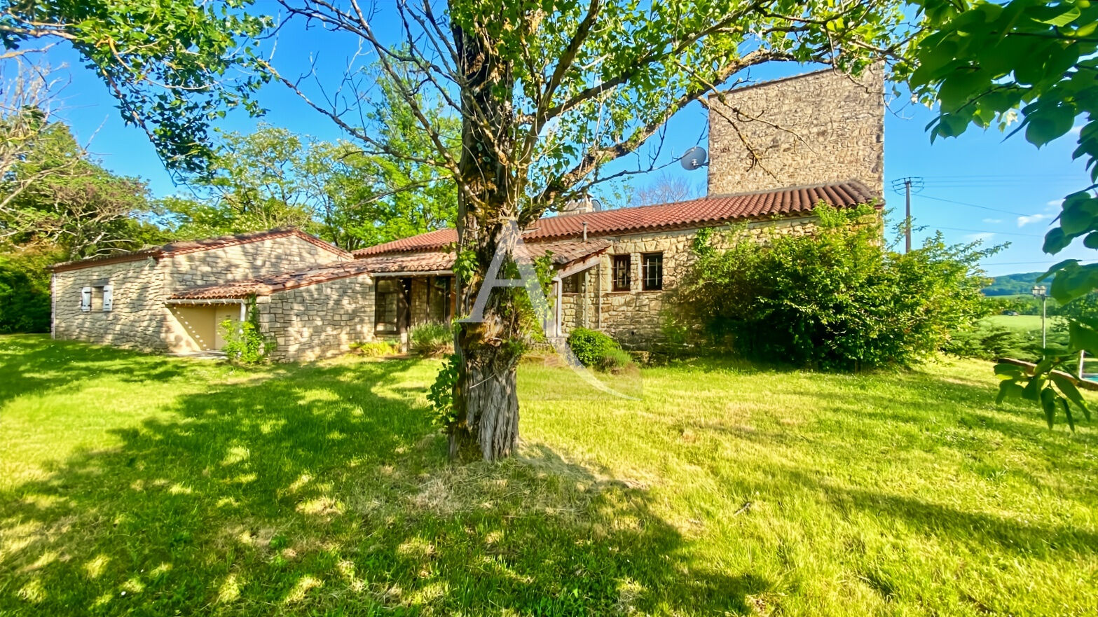 Maison MONTAYRAL (47500) 9 pi&egrave;ces 197.00 m&sup2;