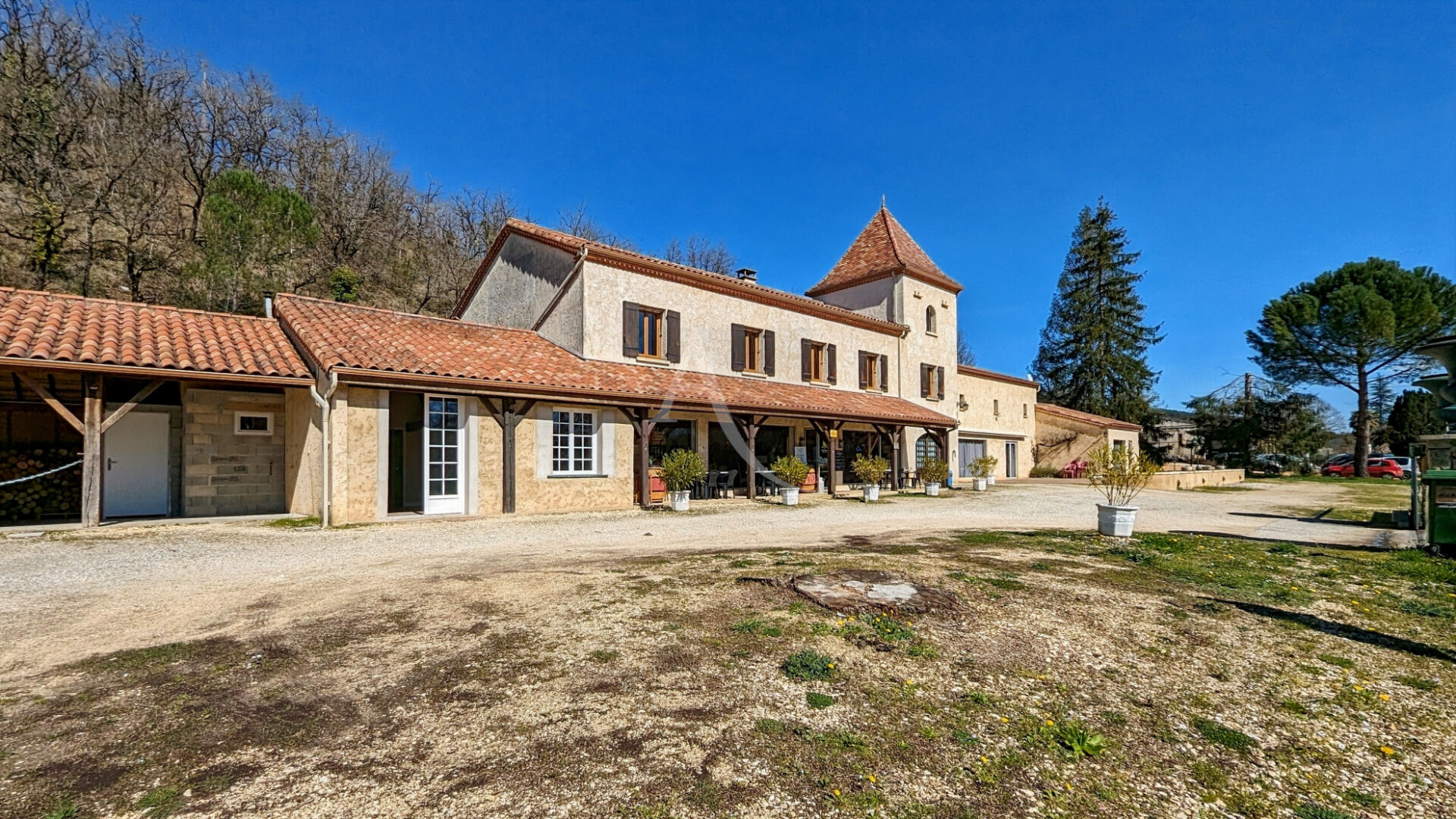 Maison BLANQUEFORT SUR BRIOLANCE (47500) 12 pièces 535.00 m²