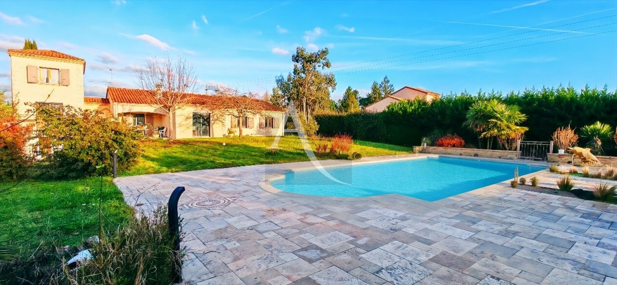 Maison SAINT VITE (47500) 7 pi&egrave;ces 184.00 m&sup2;