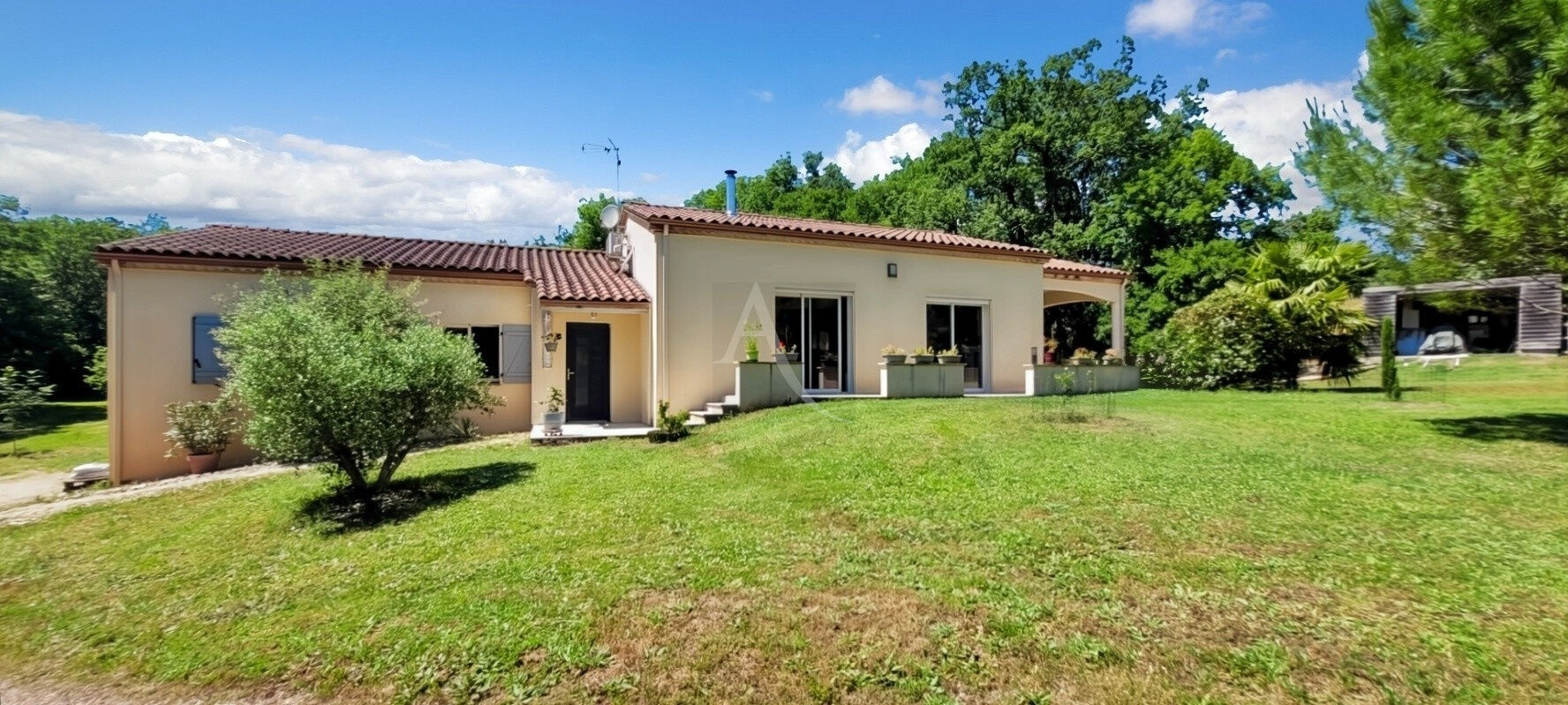 Maison MONTAIGU DE QUERCY (82150) 6 pi&egrave;ces 172.00 m&sup2;