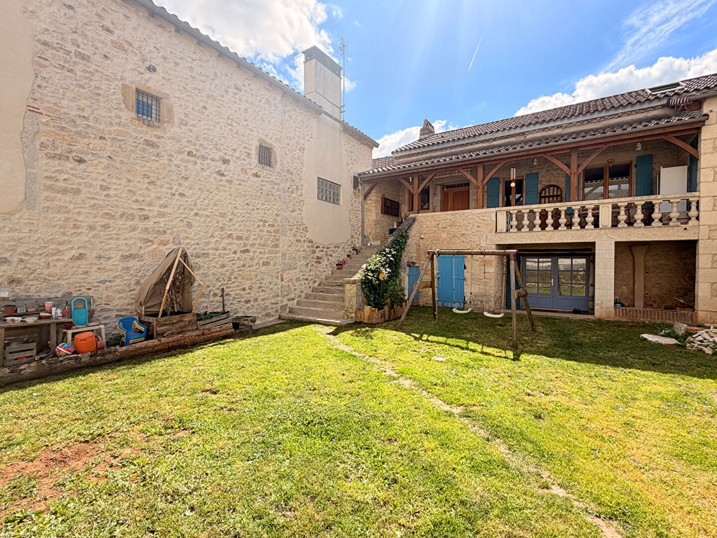 Maison PRAYSSAC (46220) 5 pi&egrave;ces 137.00 m&sup2;