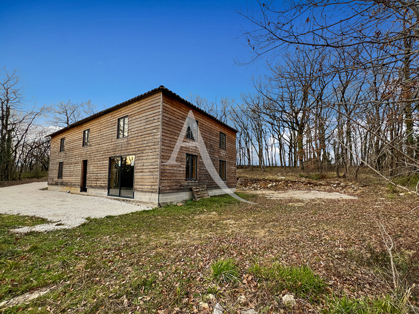Maison THEZAC (47370) 1 pièce 170.00 m²