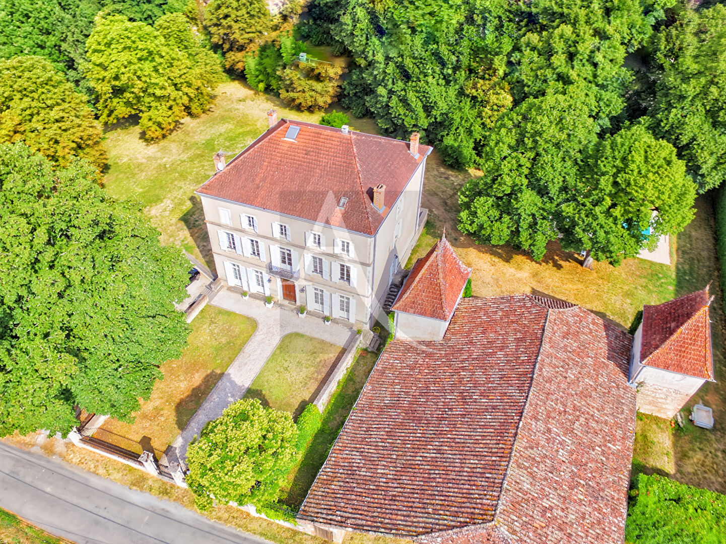 Maison SAINTE LIVRADE SUR LOT (47110) 11 pièces 437.00 m²