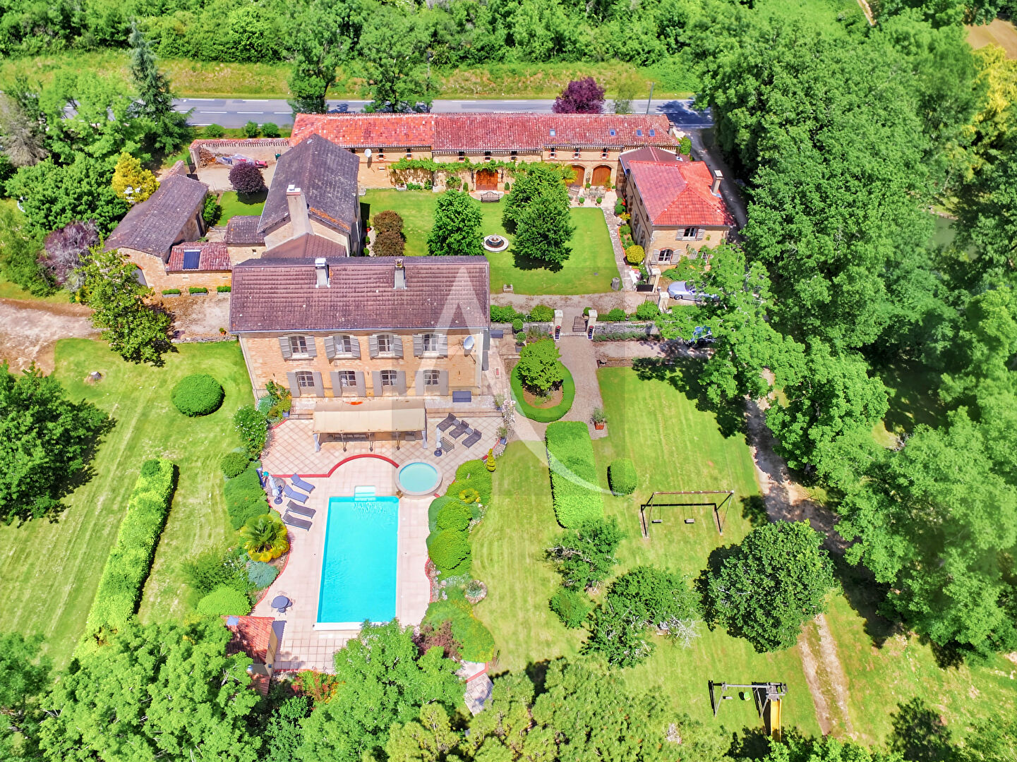 Demeure de Prestige SAINT FRONT SUR LEMANCE (47500) 27 pi&egrave;ces 717.00 m&sup2;