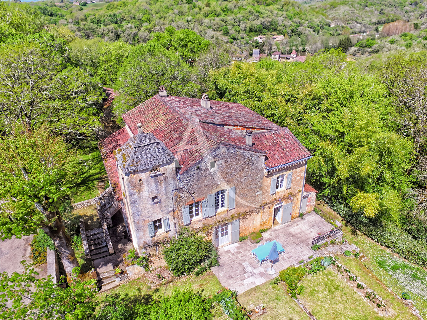 Maison Blanquefort sur briolance (47500) 10 pièces 260.00 m²