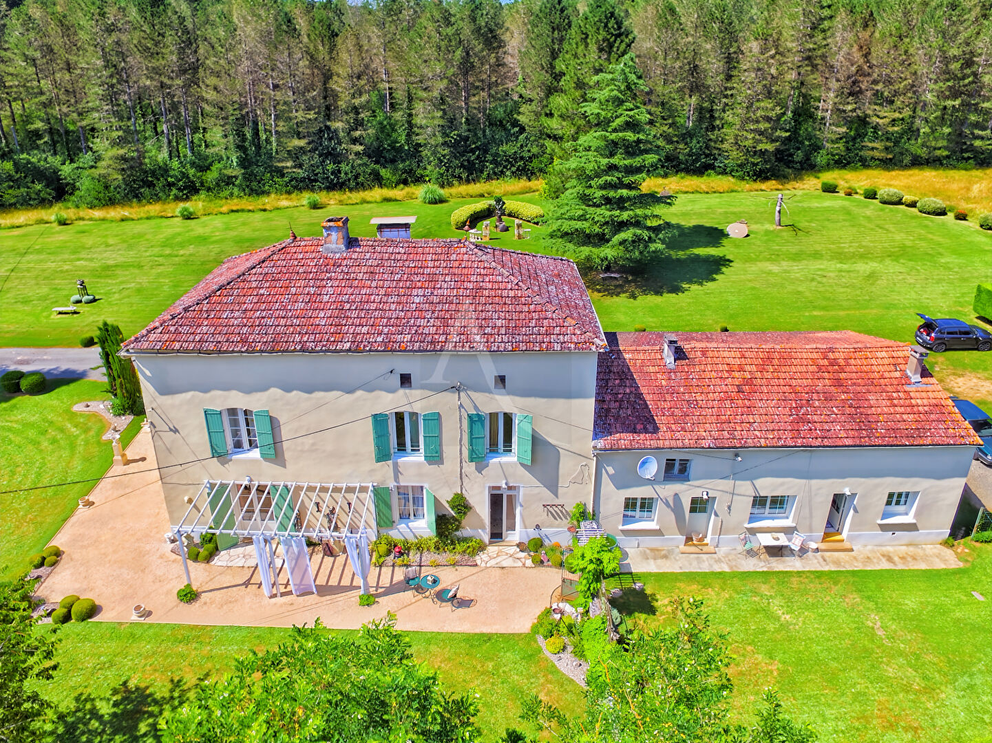 Maison BLANQUEFORT SUR BRIOLANCE (47500) 12 pièces 263.00 m²