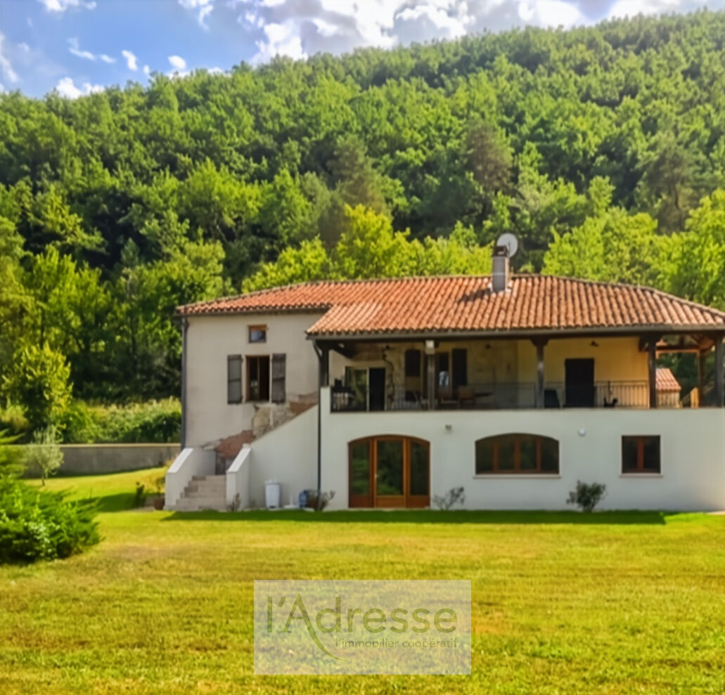 Maison GREZELS (46700) 8 pièces 215.00 m²