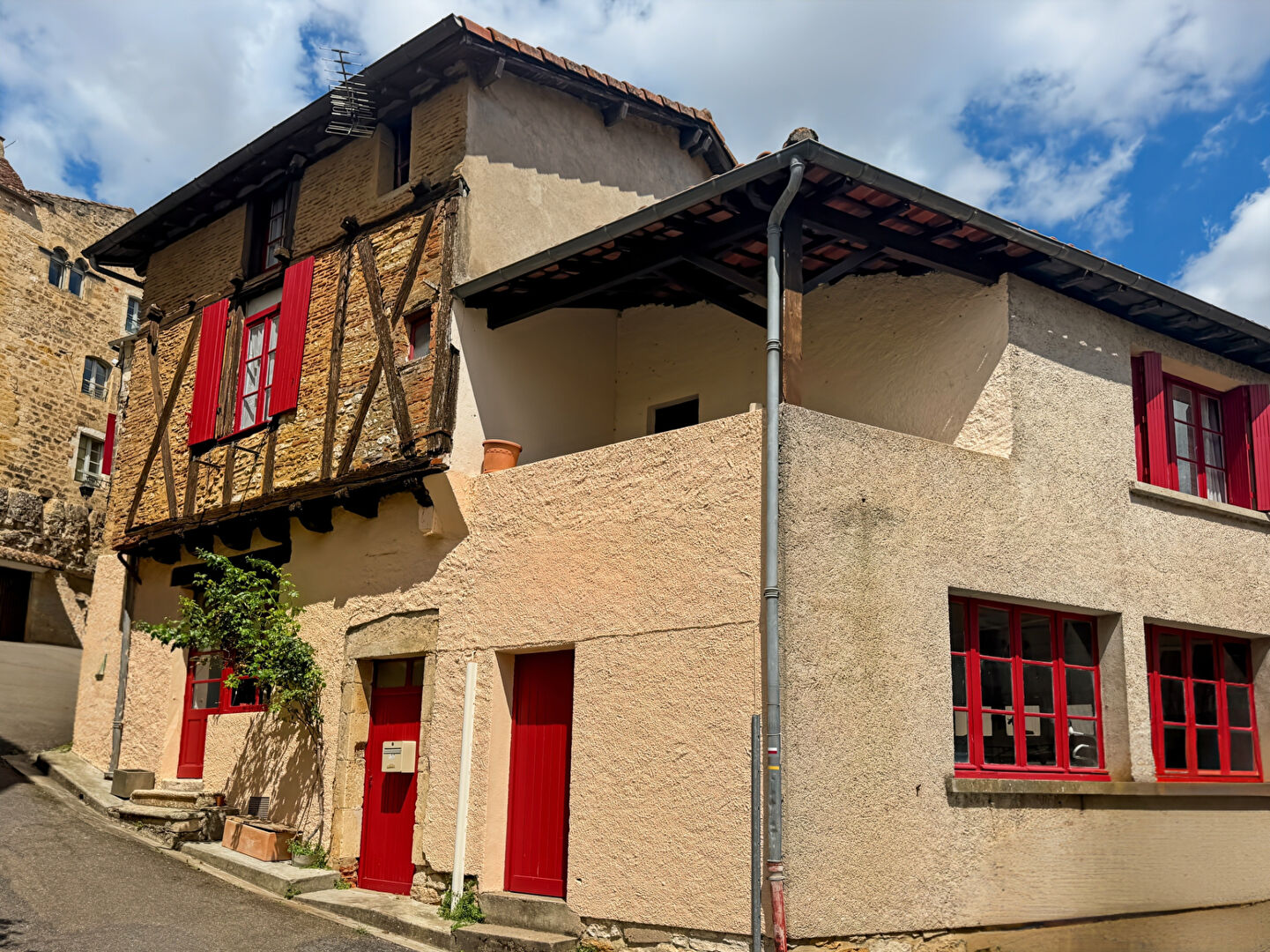 Maison PUY L EVEQUE (46700) 5 pièces 80.00 m²