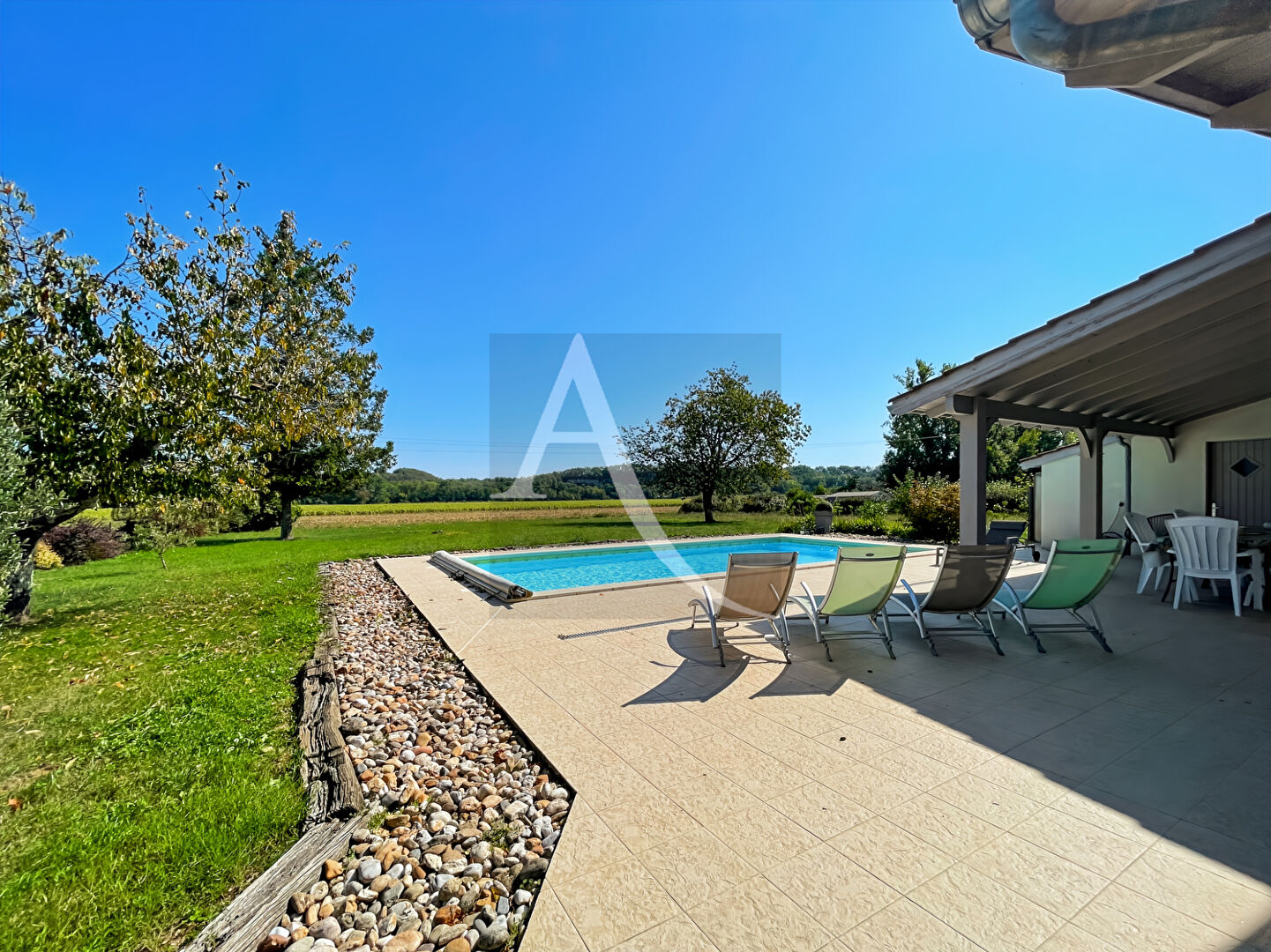 Maison TRENTELS (47140) 12 pièces 240.00 m²