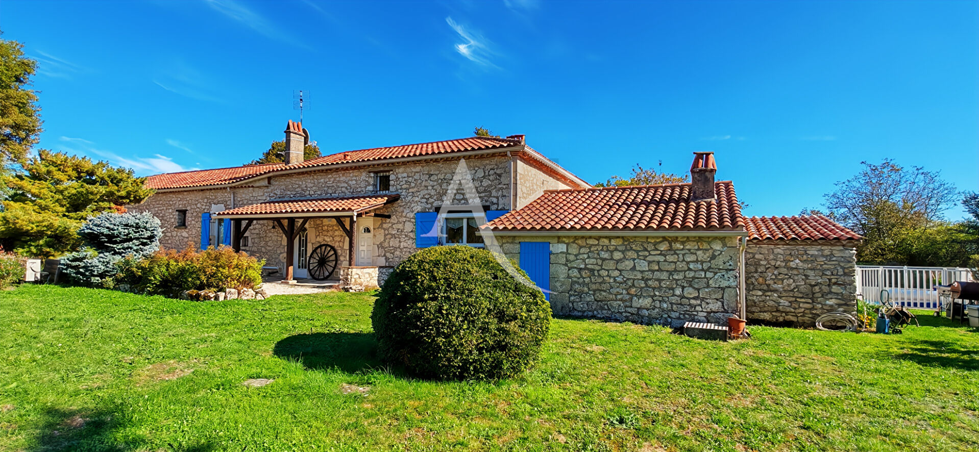 Maison LACAPELLE CABANAC (46700) 6 pi&egrave;ces 196.00 m&sup2;