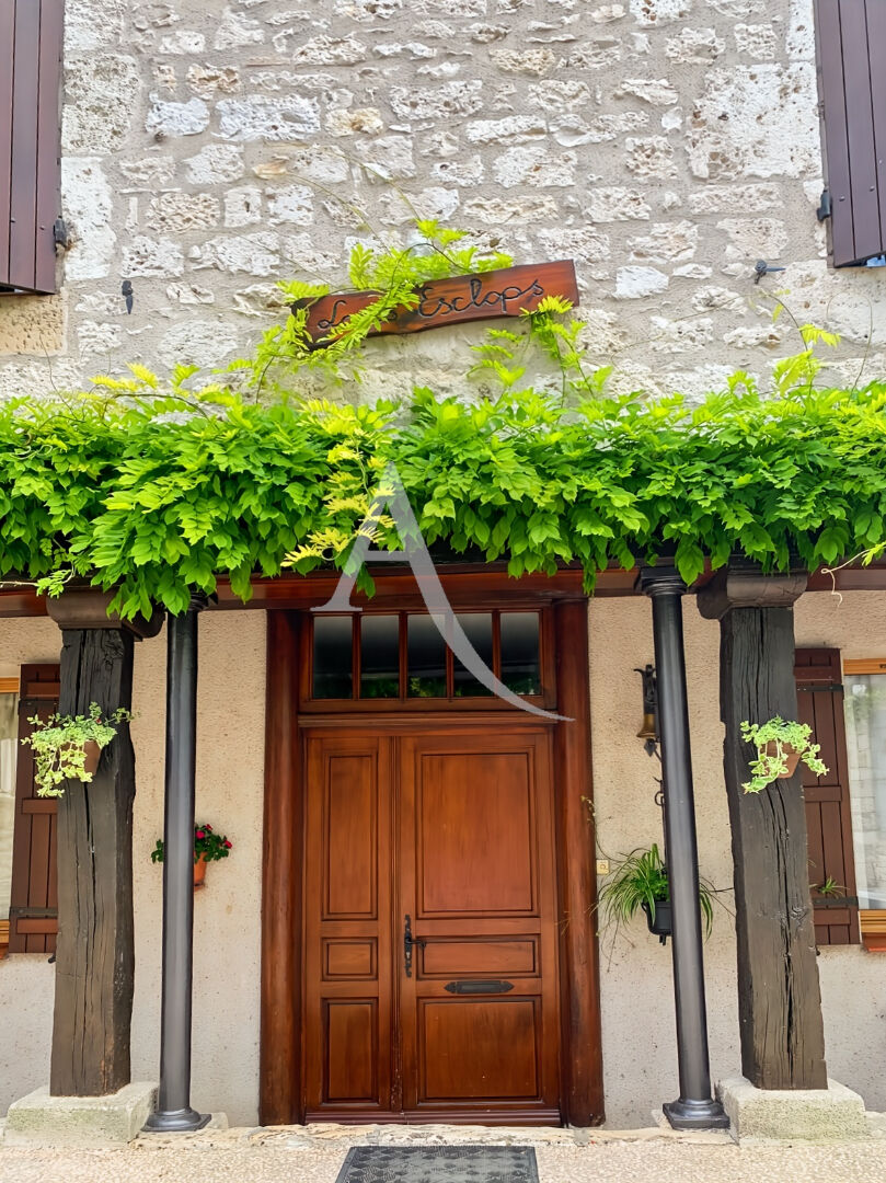 Maison ROQUECOR (82150) 6 pi&egrave;ces 140.00 m&sup2;