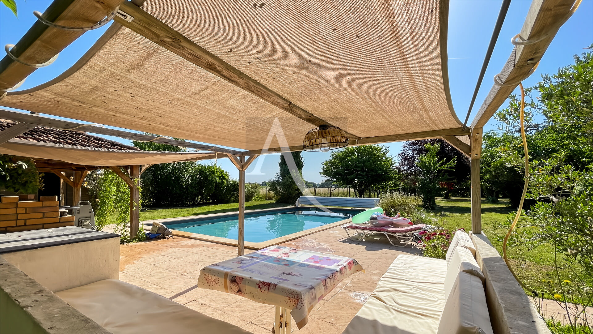 Maison SAINT SYLVESTRE SUR LOT (47140) 6 pi&egrave;ces 100.00 m&sup2;