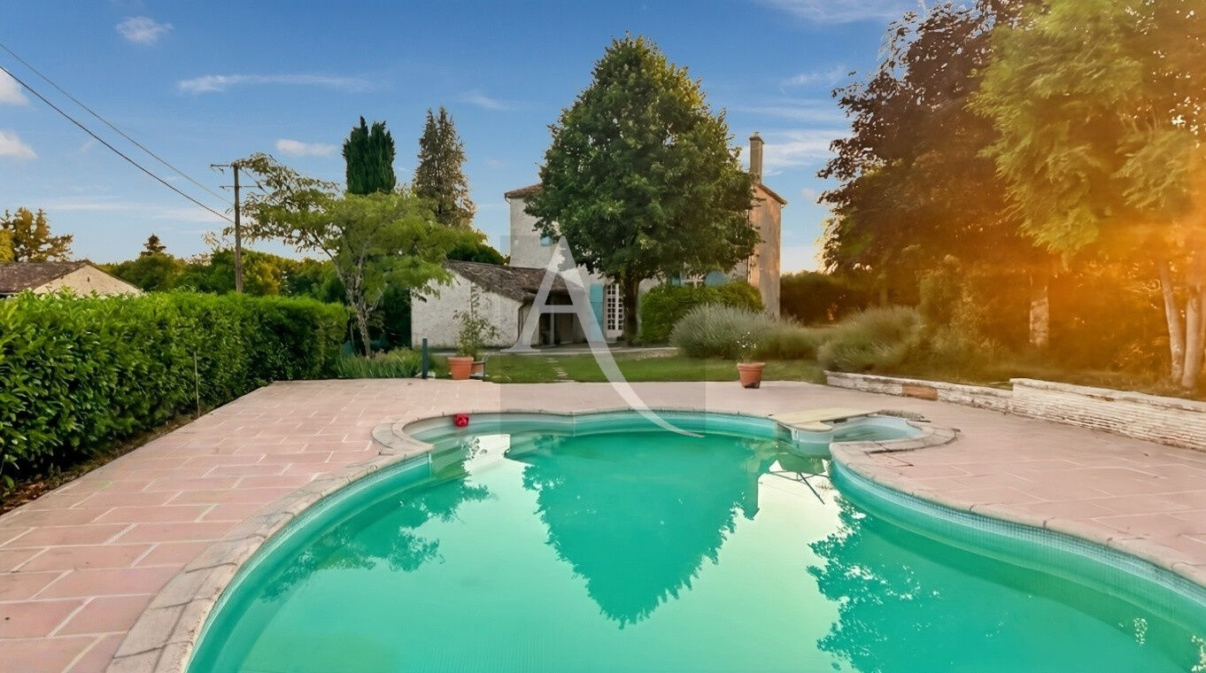 Maison MONTAIGU DE QUERCY (82150) 6 pi&egrave;ces 170.00 m&sup2;